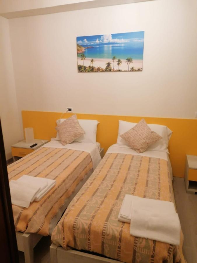 Hotel Bologna ريميني المظهر الخارجي الصورة