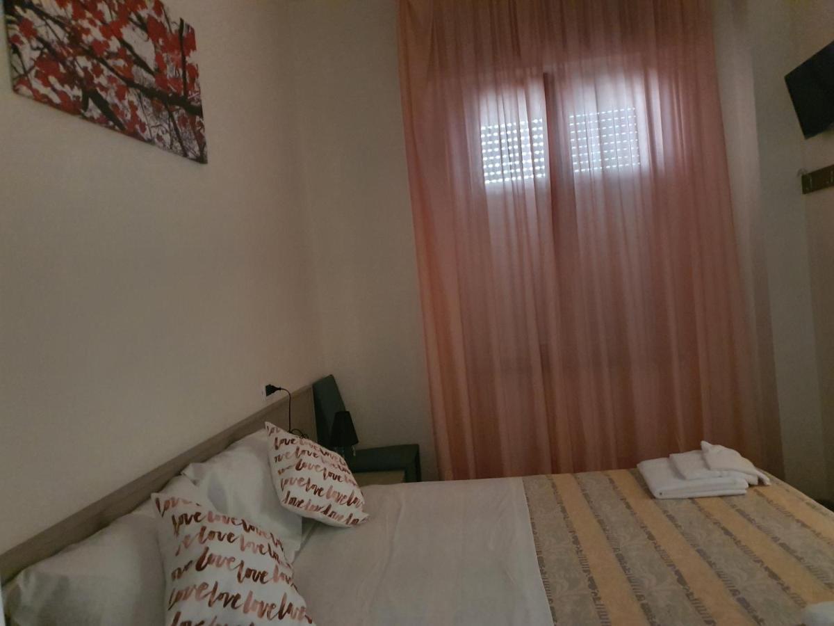 Hotel Bologna ريميني المظهر الخارجي الصورة