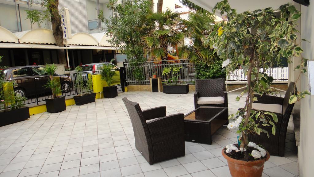 Hotel Bologna ريميني المظهر الخارجي الصورة